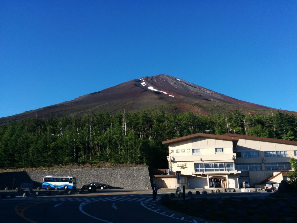富士山バイト概論 夏といえば富士山 住み込みで働く最大のメリットとは Tiru Labo